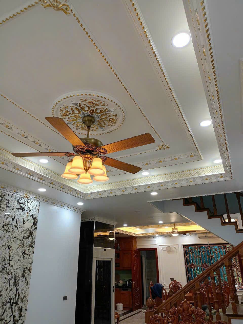 Quạt trần đèn Vũ Gia Luxury