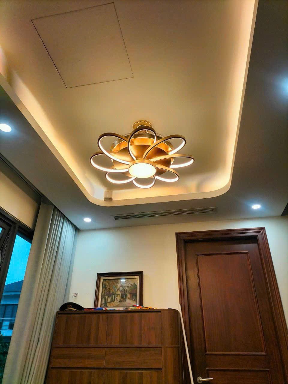 Quạt trần đèn Vũ Gia Luxury